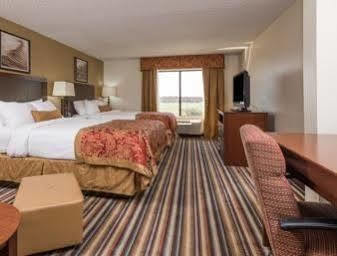 Hotel Wingate By Wyndham Near Charles 2*